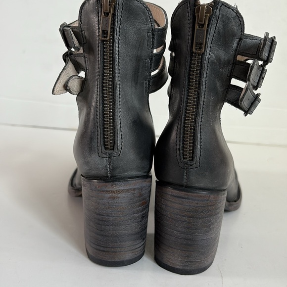 Freebird Randi mid-heel round toe ankle strap adjustable buckle gray gun metal - Picture 2 of 16